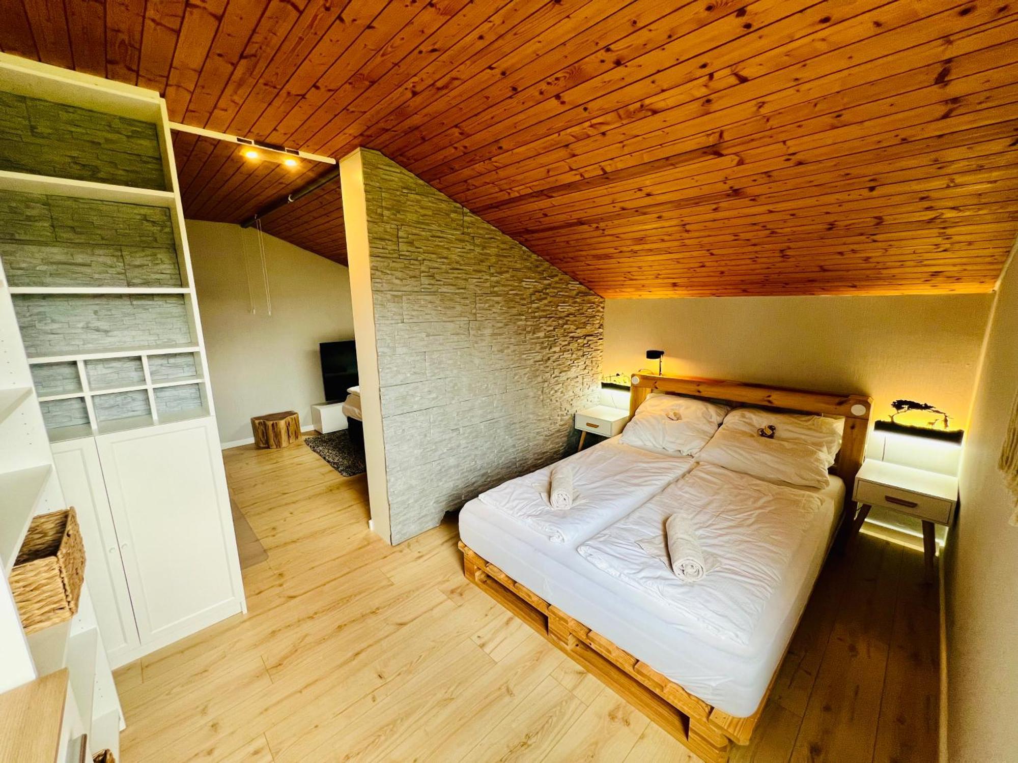 Mitten Im Schwarzwald Mit Infrarot-Sauna Und Garagenparkplatz Schönwalde Extérieur photo