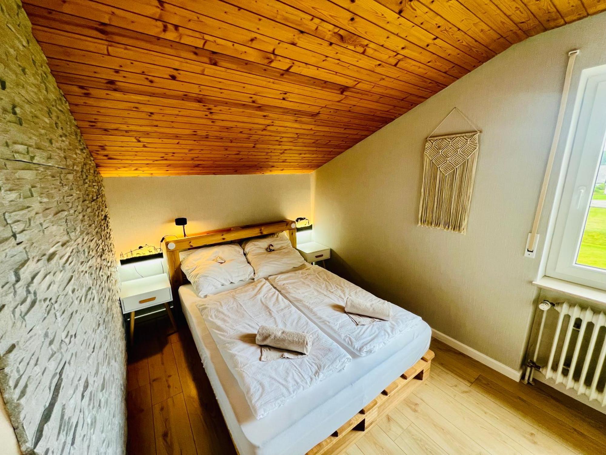 Mitten Im Schwarzwald Mit Infrarot-Sauna Und Garagenparkplatz Schönwalde Extérieur photo
